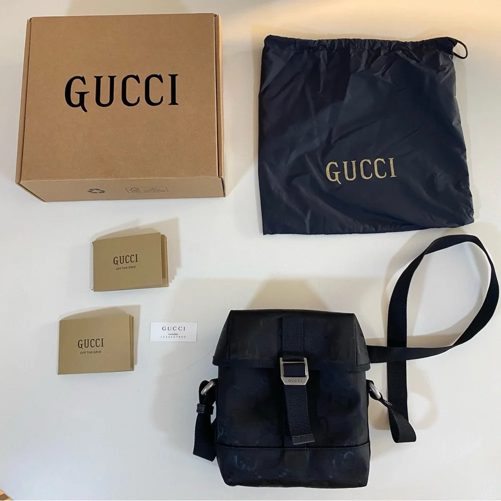 Gucci Supreme Logo Off The Grid Messenger Bag